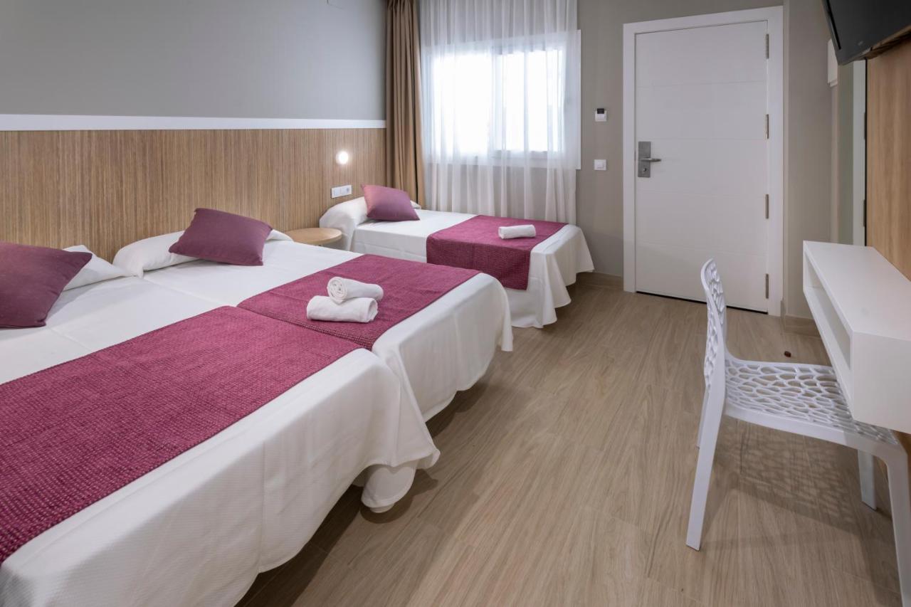 4R Meridia Mar Hospitalet De L'Infant Bagian luar foto