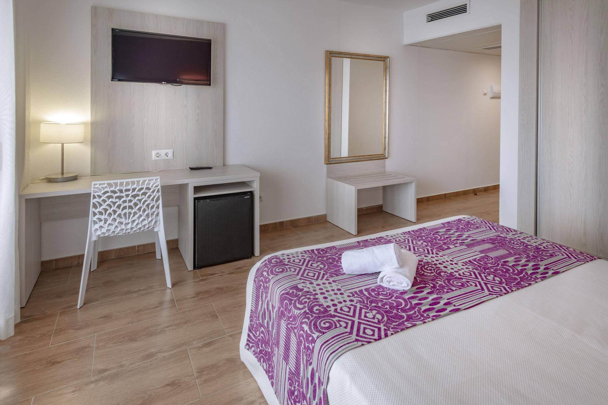 4R Meridia Mar Hospitalet De L'Infant Bagian luar foto
