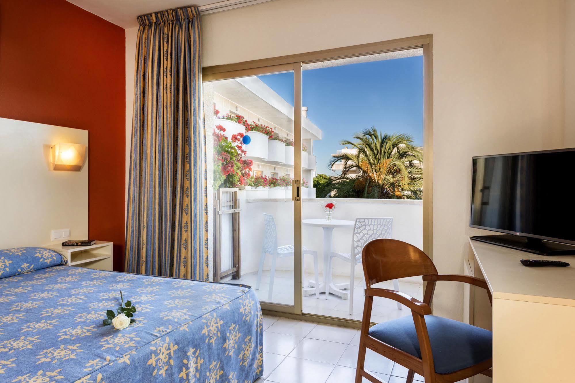 4R Meridia Mar Hospitalet De L'Infant Bagian luar foto